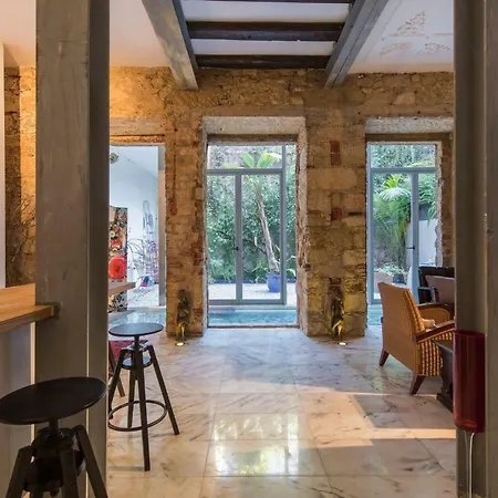 Lovelystay - Characterful W/ Outdoor Patio * Lisboa