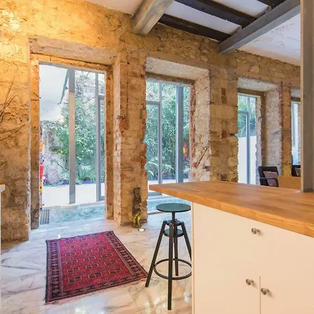 Lovelystay - Characterful W/ Outdoor Patio * Lisboa