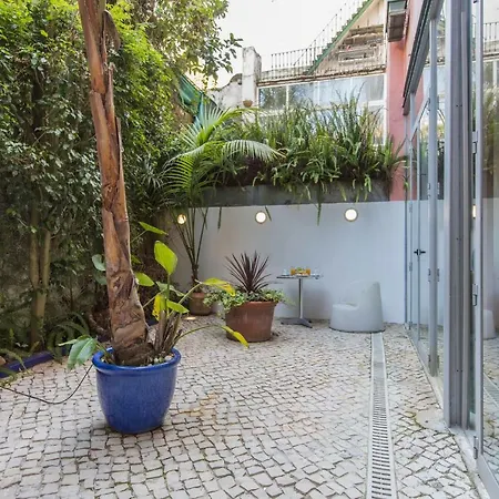 Lovelystay - Characterful W/ Outdoor Patio * Lisboa