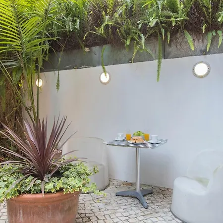 Lägenhet Lovelystay - Characterful W/ Outdoor Patio Lisboa