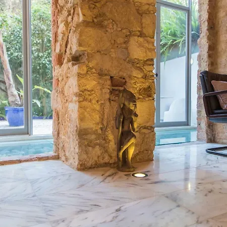 Lovelystay - Characterful W/ Outdoor Patio Lisboa